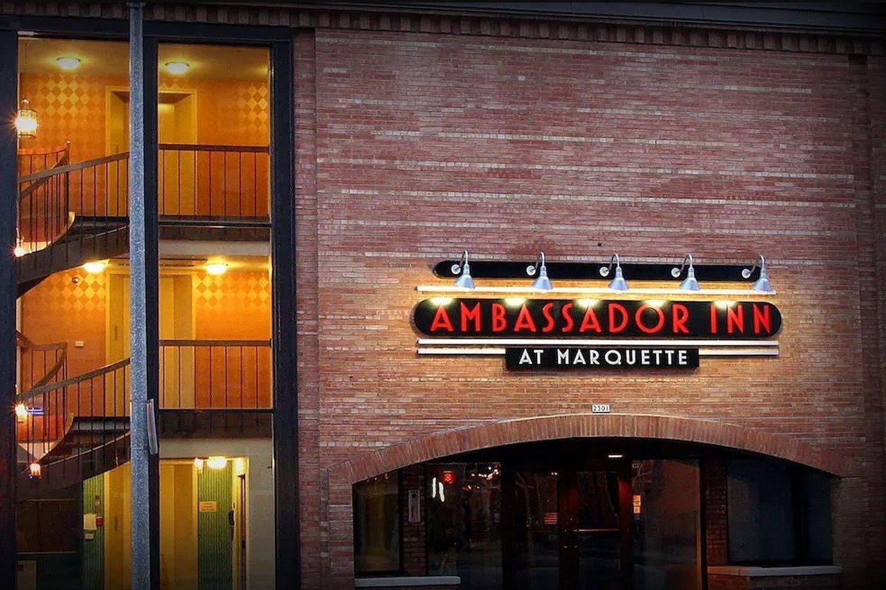 Ramada By Wyndham Milwaukee Hotel Eksteriør billede