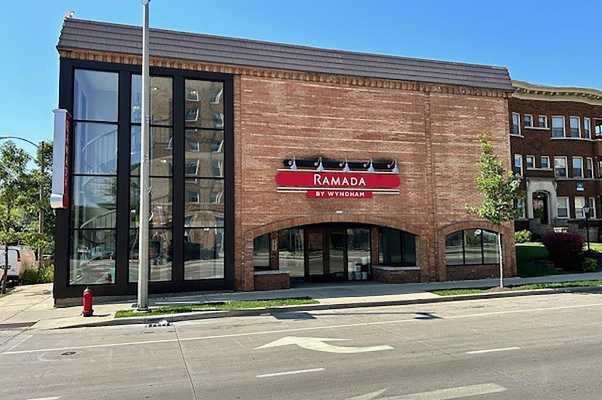 Ramada By Wyndham Milwaukee Hotel Eksteriør billede