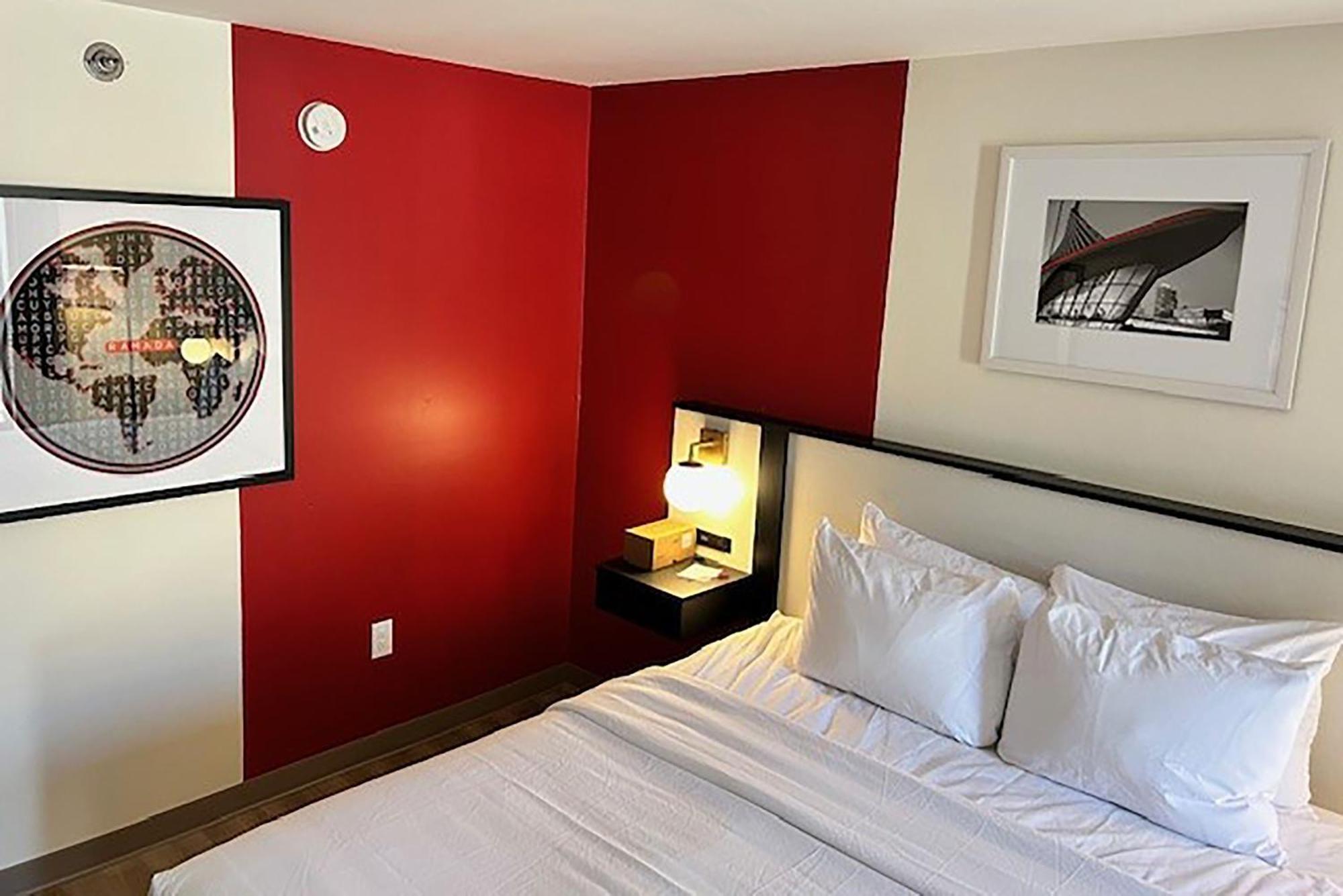 Ramada By Wyndham Milwaukee Hotel Eksteriør billede