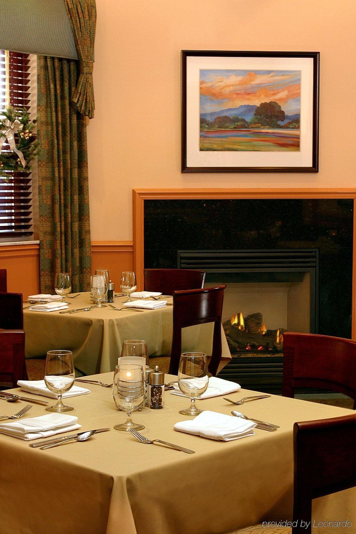 Ramada By Wyndham Milwaukee Hotel Restaurant billede
