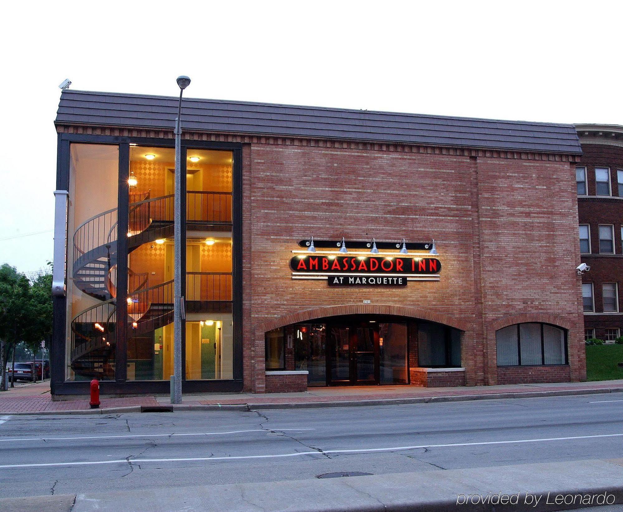 Ramada By Wyndham Milwaukee Hotel Eksteriør billede