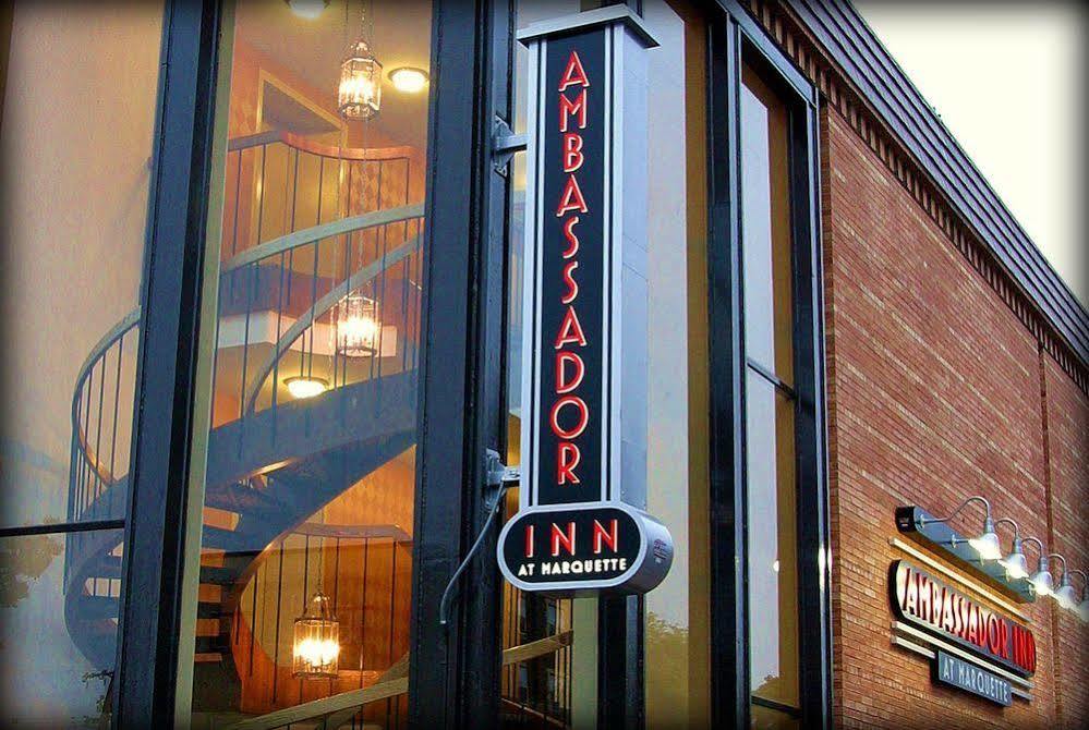 Ramada By Wyndham Milwaukee Hotel Eksteriør billede